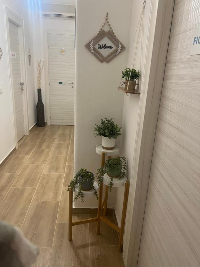 カターニアDama House Airport&Hospitalアパートメント エクステリア 写真